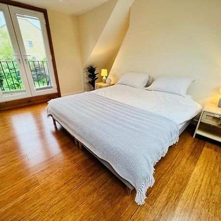 Family Home In Hampshire - Sleeps Up To 9 People With 3 Parking Spaces Winchester Exterior foto